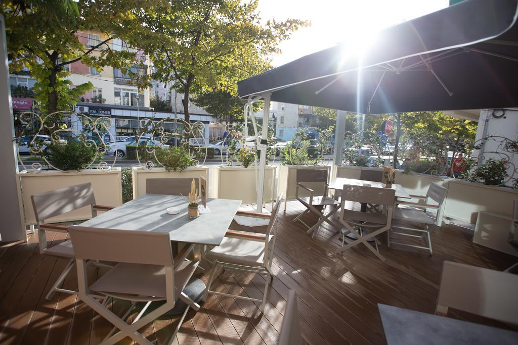 Classic Hotel Tirana Exterior foto